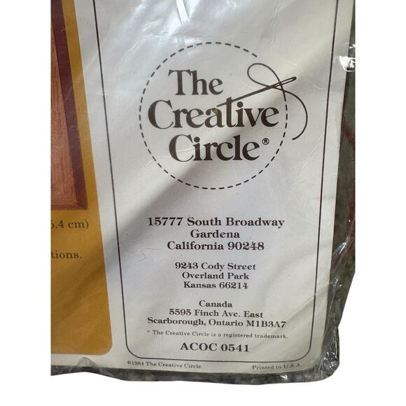 NEW Creative Circle Vintage Stitchery Kit 1984 Cattails & Daisies Two 8x10 Pics - Picture 5 of 6